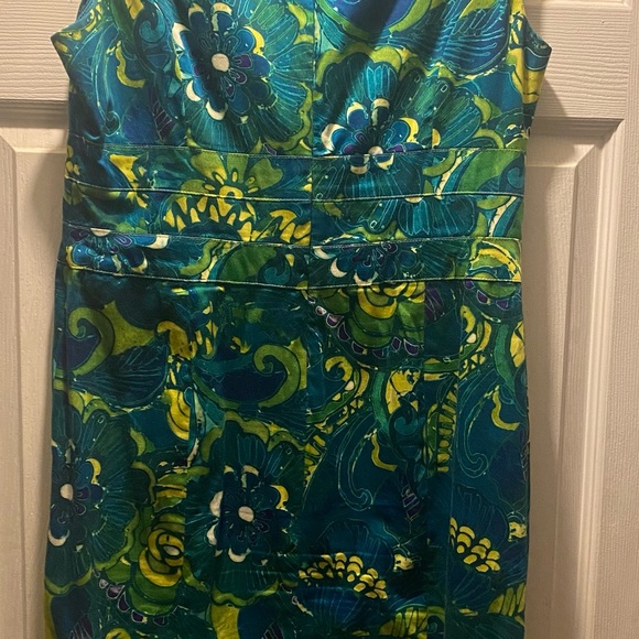 Dress - Picture 3 of 3